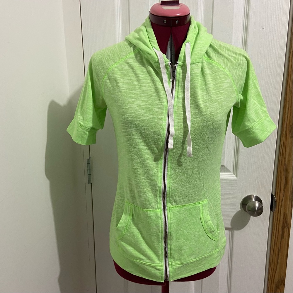Warehouse One women lime green short sleeve zip up hoodie. Size M. Used.
